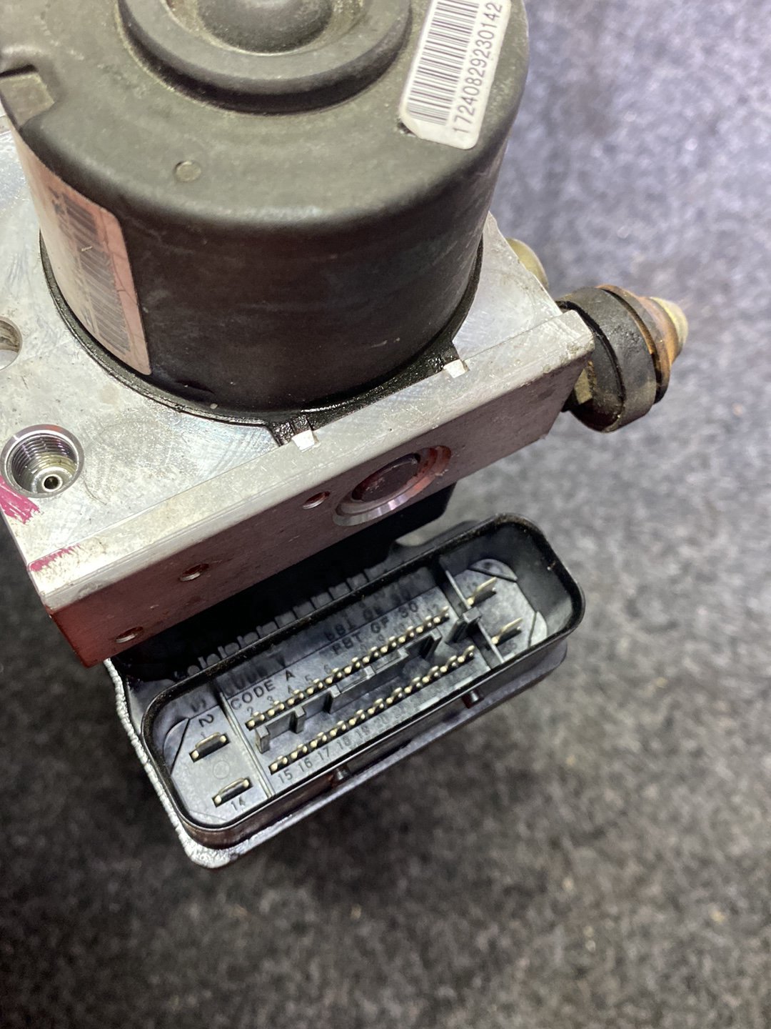 2004 Suzuki Swift - ABS Pump