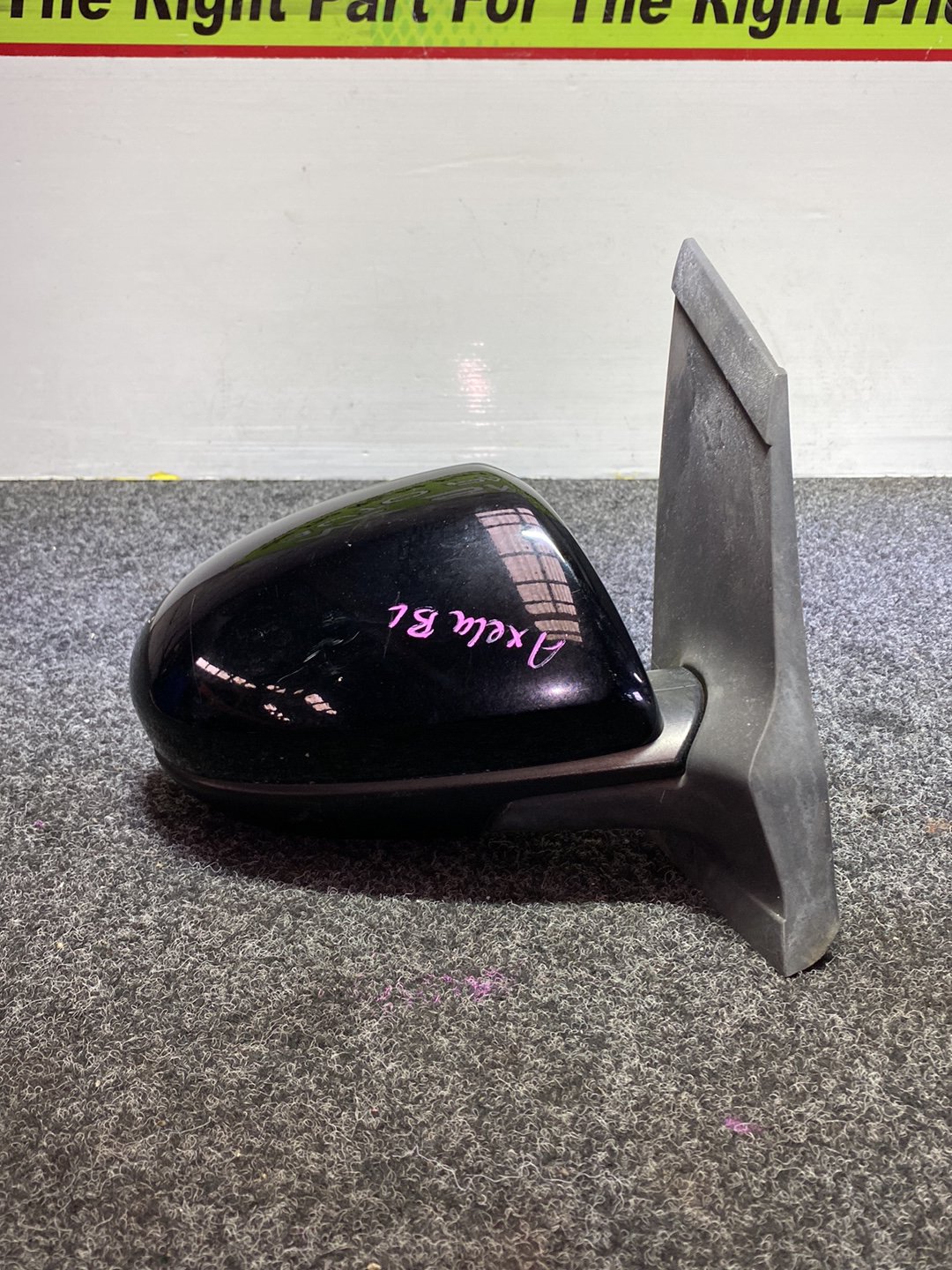 2011 Mazda Axela BL - Right Door Mirror/ PN: 5 wires