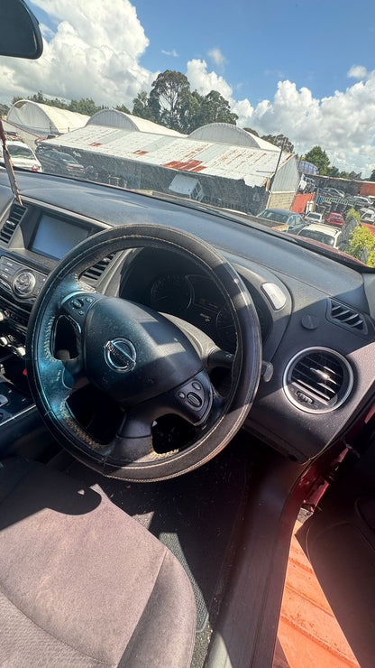 2014 Nissan Pathfinder ST Dismantling For Parts