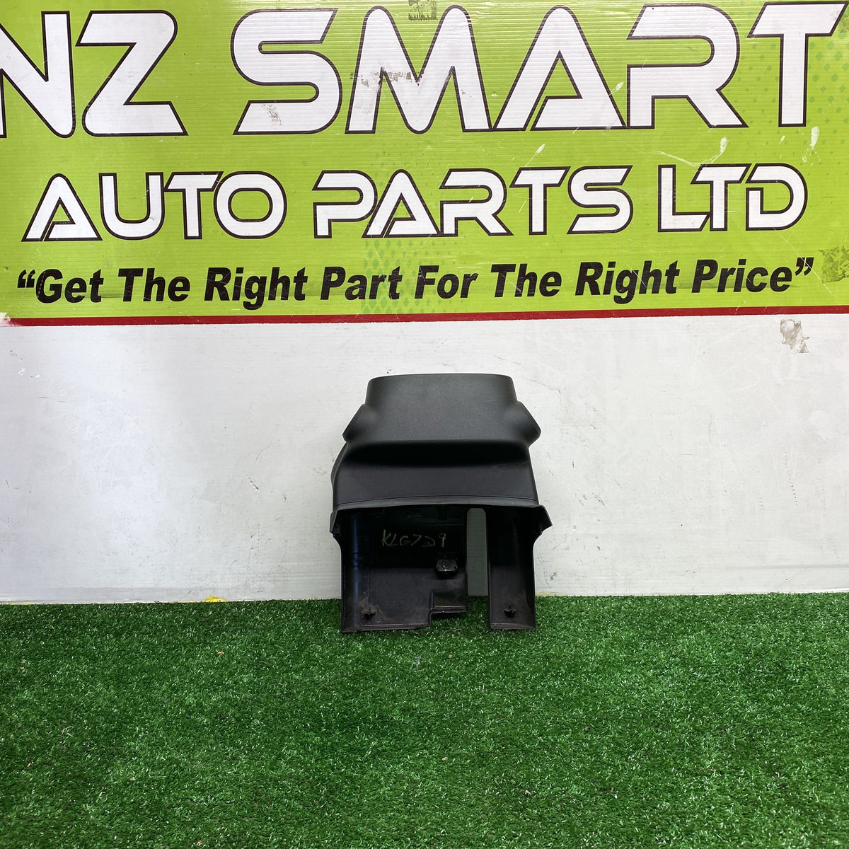 2009 Mazda Demio - Steering Column Shroud PN: D65132AZ1
