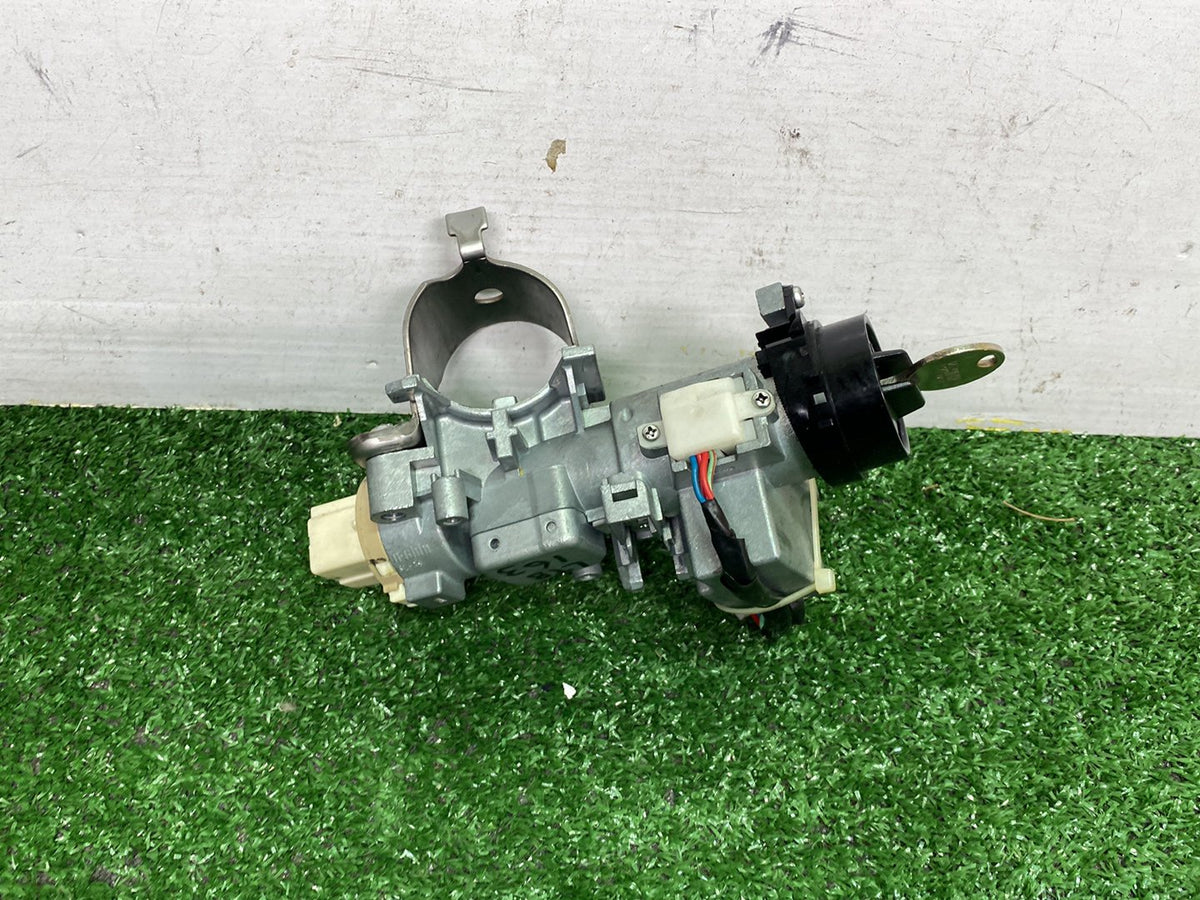 2007 Mazda Verisa - Ignition With Key PN: SL-38