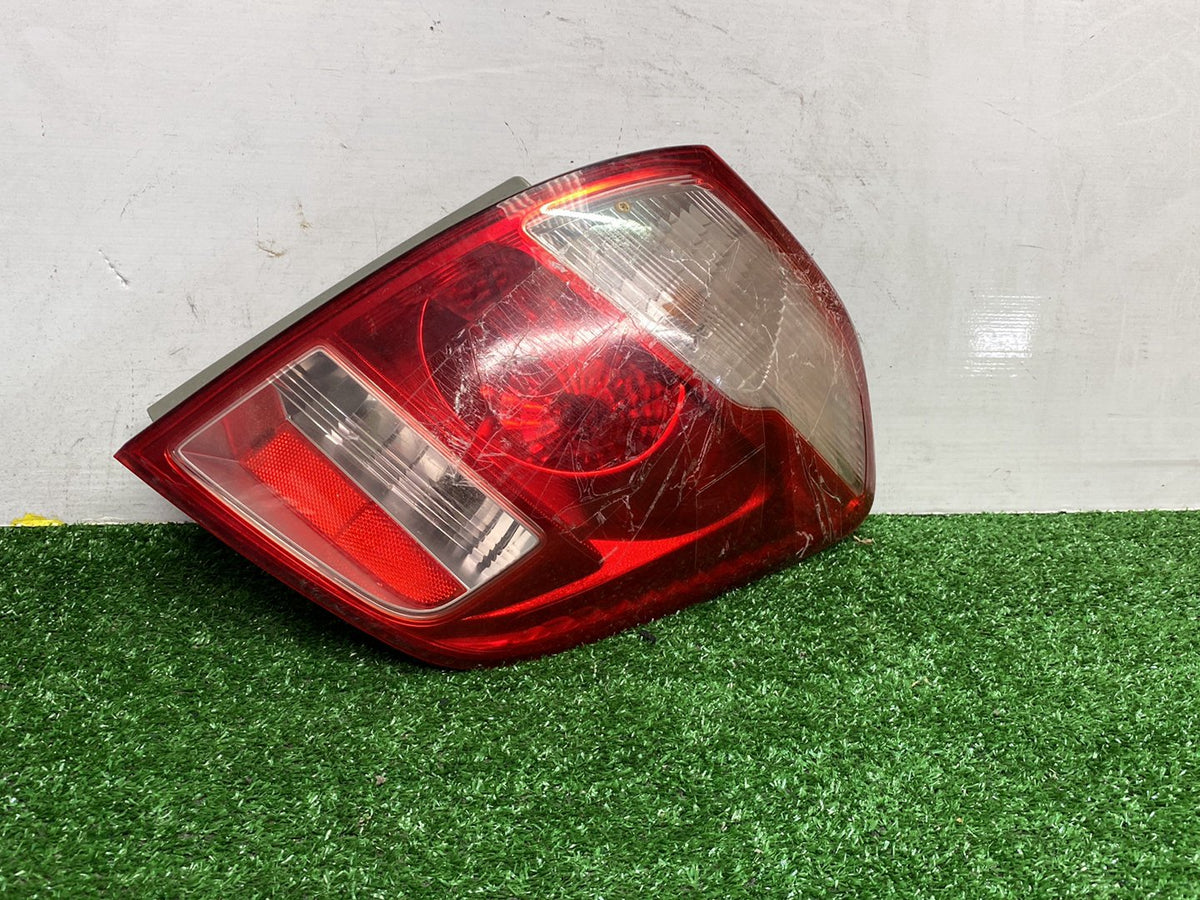 2007 Used Toyota Ractis - Right Taillight PN: KOITO 52-159