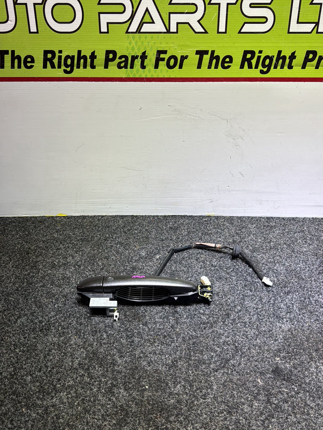 2014 Mazda Axela - Left Front Door Exterior Handle