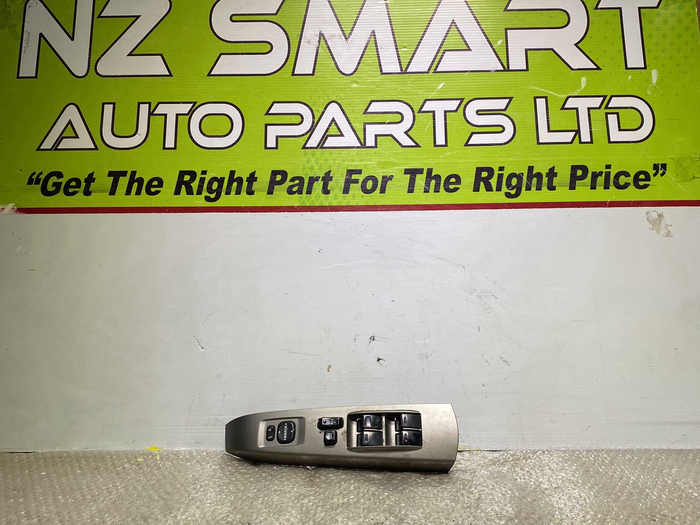 2006 Used Toyota Prius- Master Power Window Switch PN: see photos