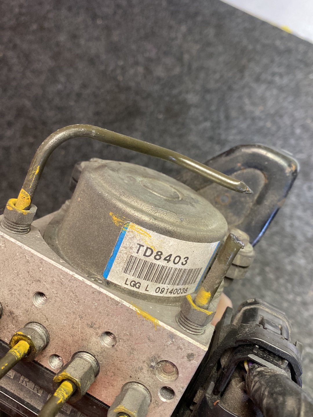 2012 Nissan Leaf - ABS Pump