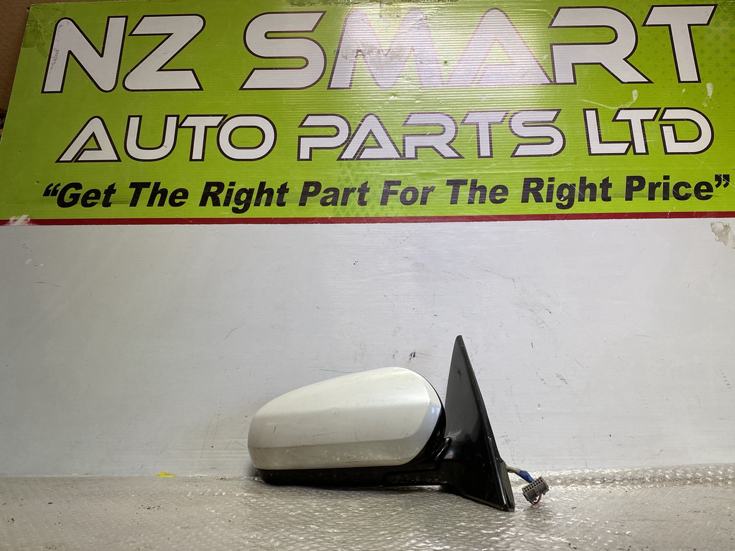2006 Nissan Teana- Right Door Mirror PN: 5 wires