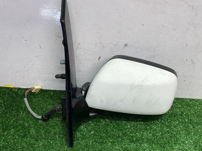 2005 Toyota Ipsum - Left Door Mirror PN: 5 wires