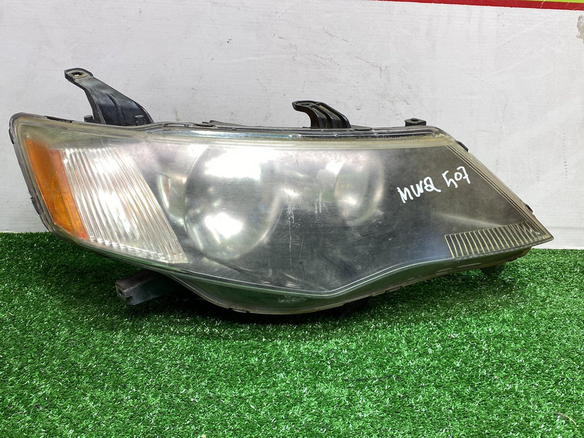 2010 Mitsubishi Outlander - Right Headlight PN: STANLEY P5585