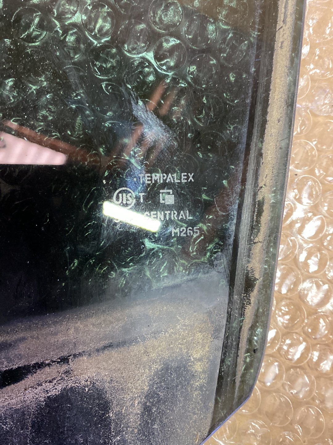 2013 Nissan Fuga - Left Rear Door Glass PN: M265