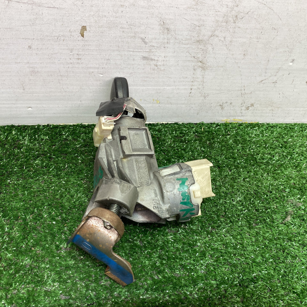 2004 Used Toyota Mark X - Ignition Switch Key PN: 45020-22-16