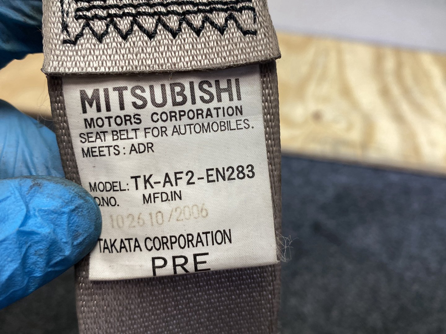 2006 Mitsubishi Pajero V93W - Left Front Seat Belt