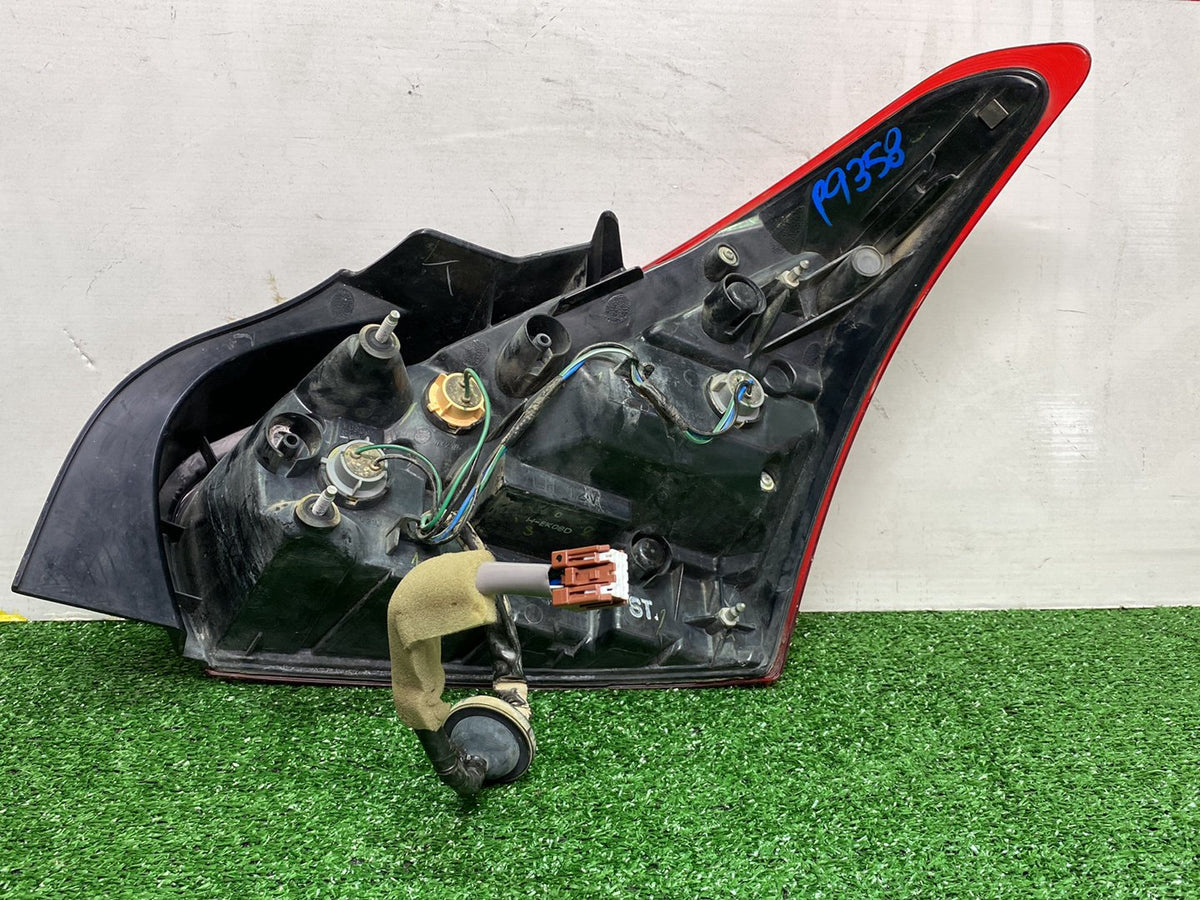 2013 Nissan Pulsar - Left Taillight PN: 265553GF0A