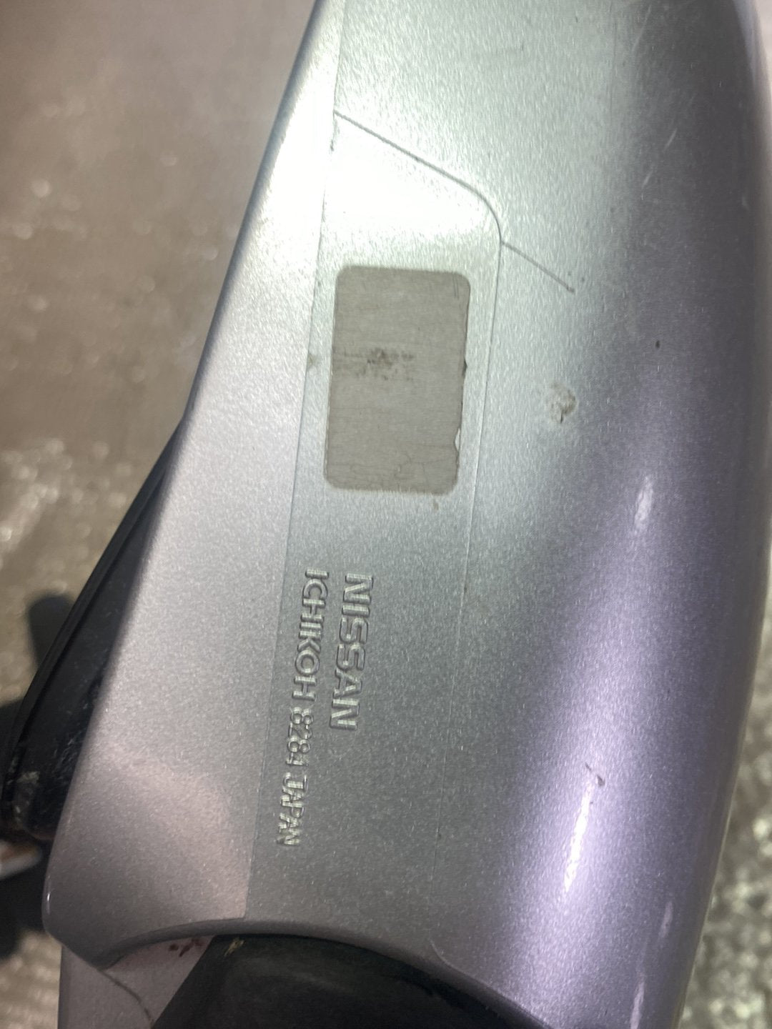 2003 Nissan Stagea- Right Door Mirror PN: 5 wires