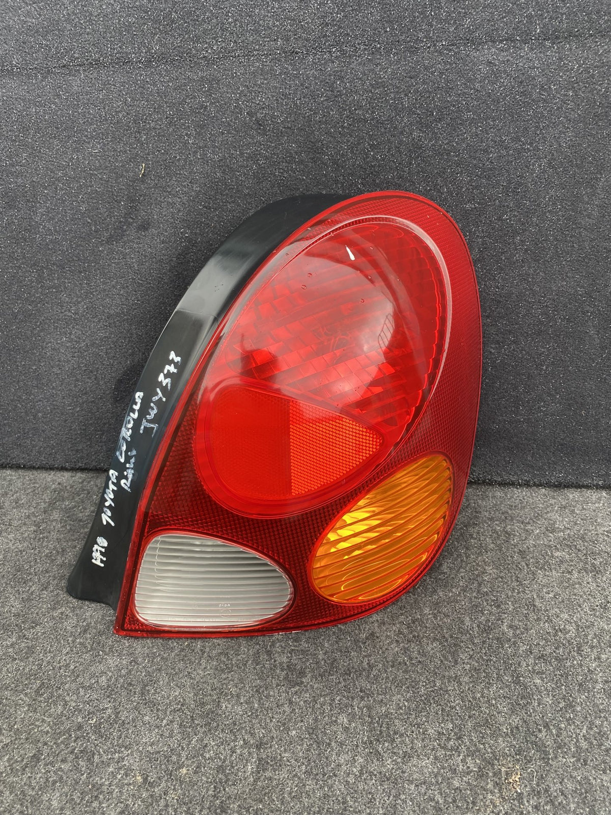 2002 Used Toyota Corolla - Right Taillight PN: 12441AE111NZNEWLIFTBACK