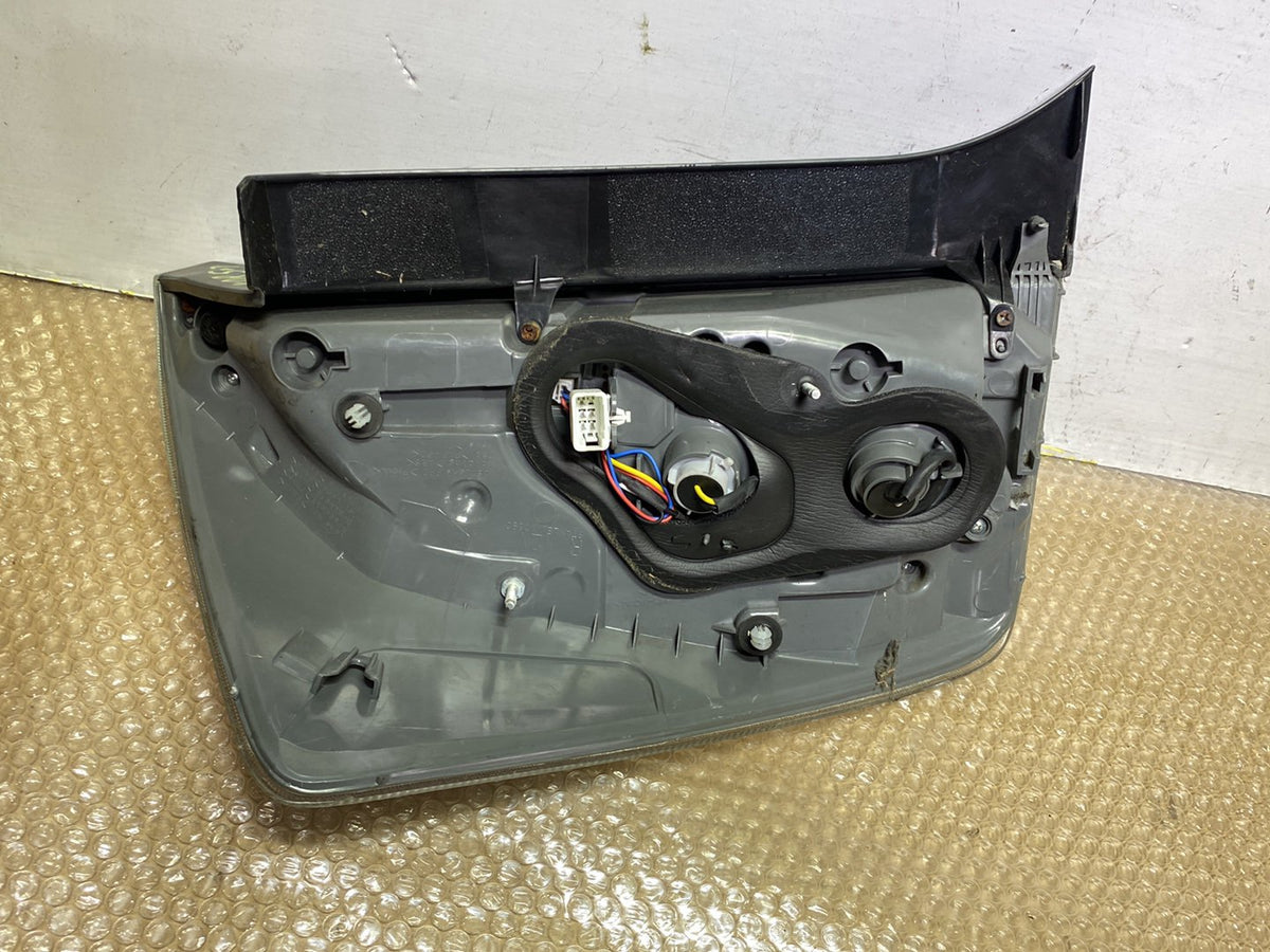2012 Toyota Prius - Right Taillight PN: 8155047170
