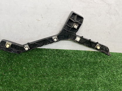 2009 Honda Odyssey RB3 - Right Rear Bumper Retainer PN:
