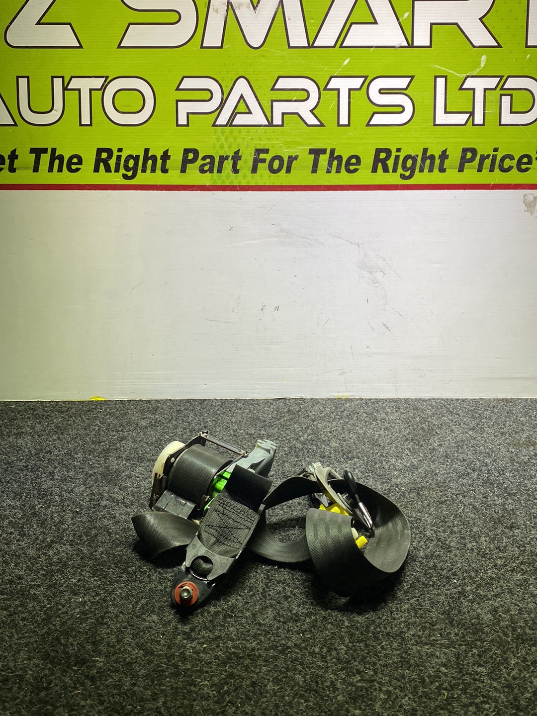 2012 Hyundai i45 - Right Front Seat Belt
