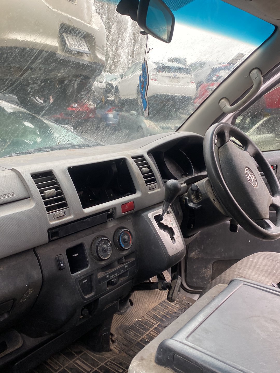 2010 Toyota Hiace TRH200 Dismantling For Parts