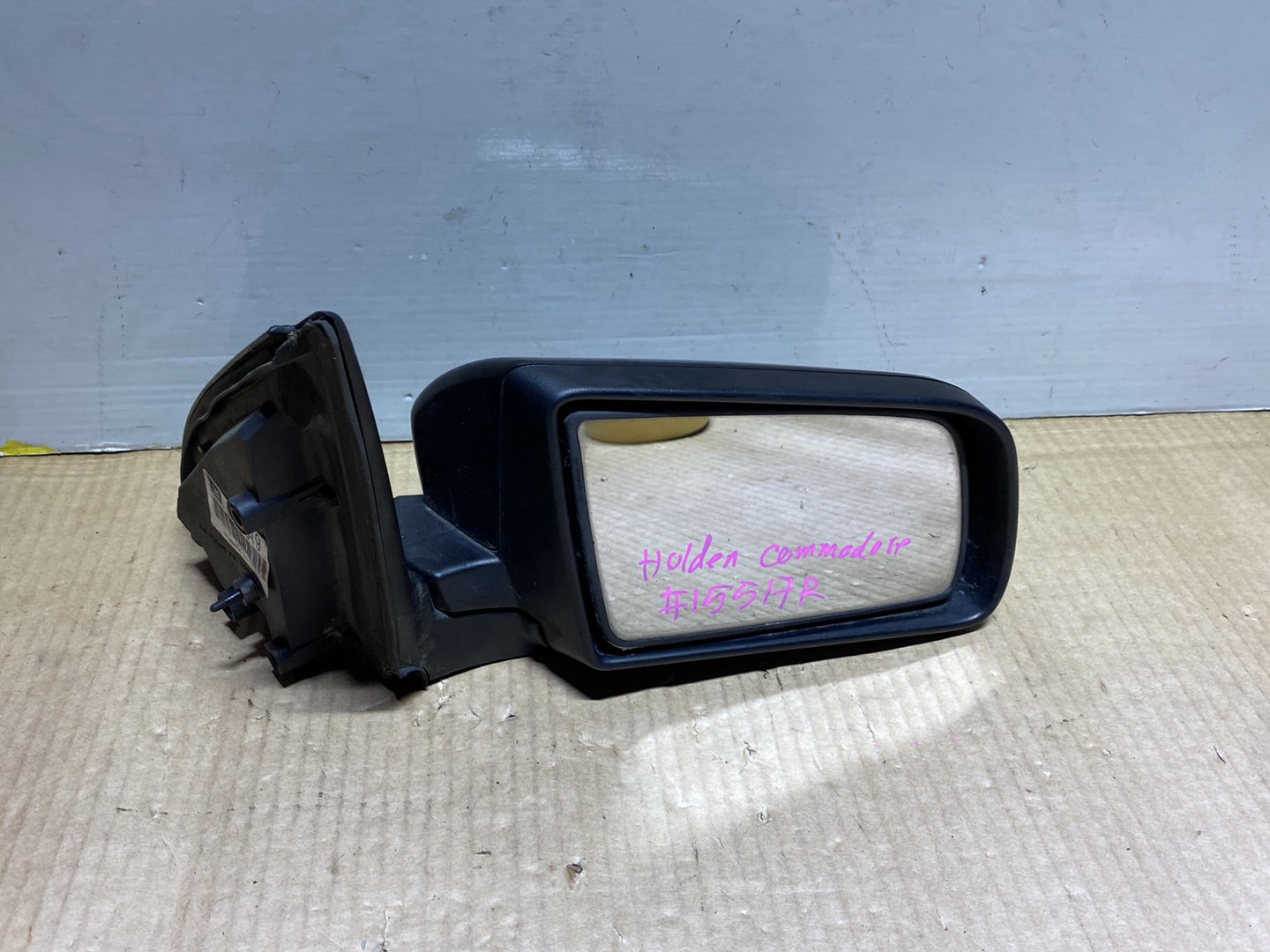 2004 Holden Commodore VY - Right Door Mirror PN: 3 wires