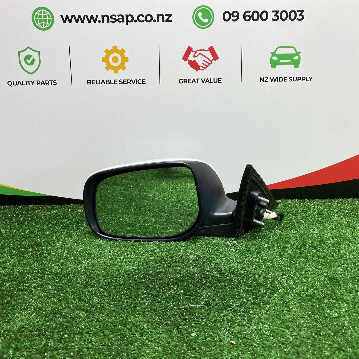 2006 Toyota Camry XV50 - Left Door Mirror PN: 4 Wires/ 8794006908