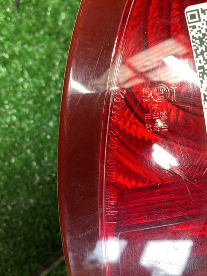 2006 Subaru Legacy - Left Taillight PN: 220-20952