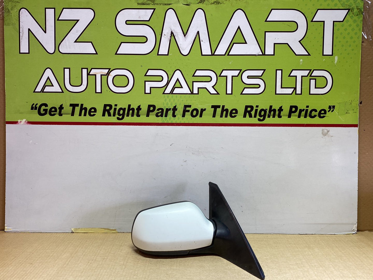 2007 Mazda Axela BK5P - Right Door Mirror / PN: 3 wires