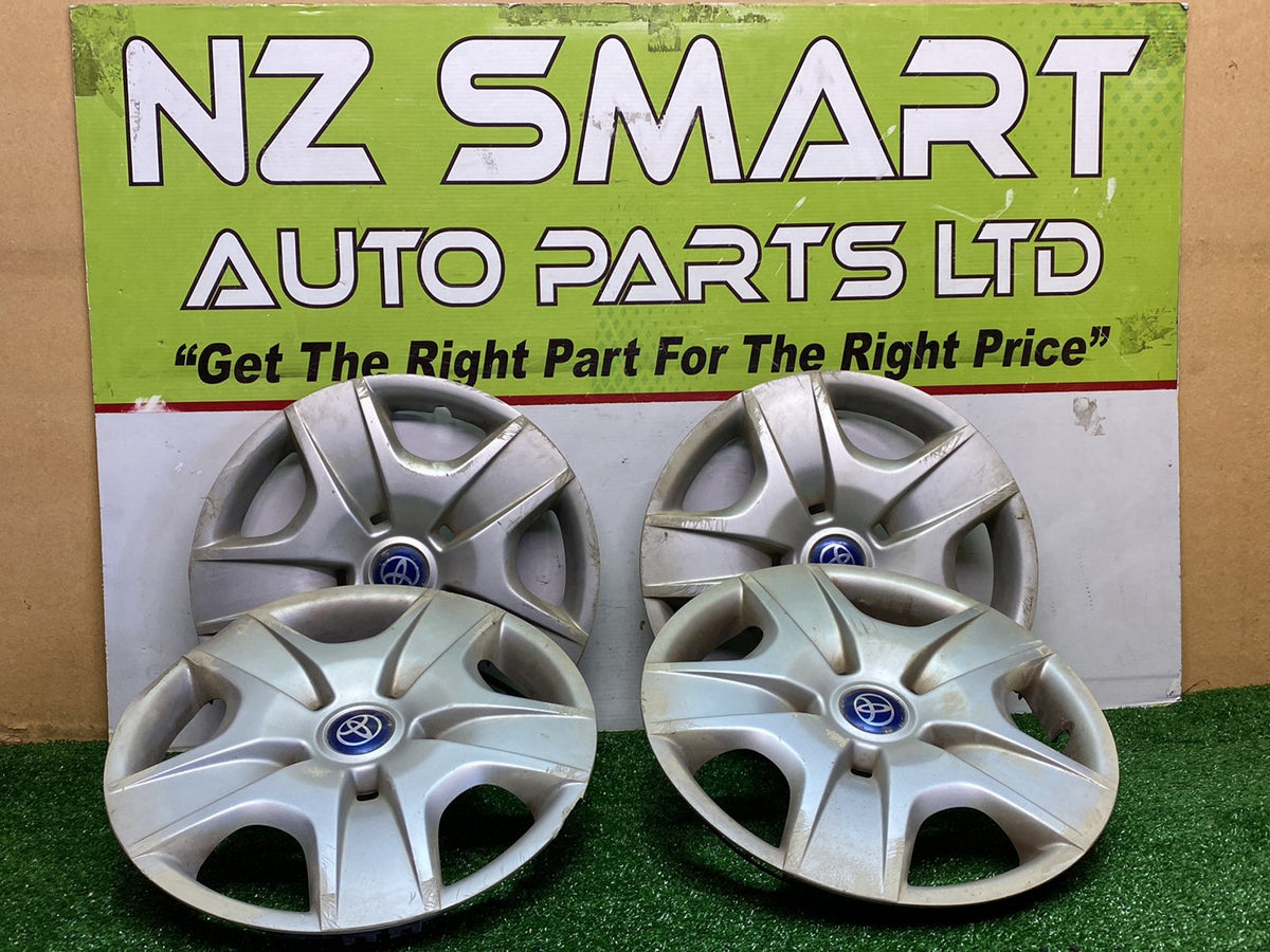 2002 Used Toyota Caldina - Wheel Cover/Hub Cap PN: Size 15