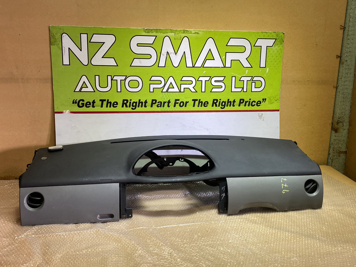 2006 Used Toyota Sienta - Dash Assembly PN: see photos
