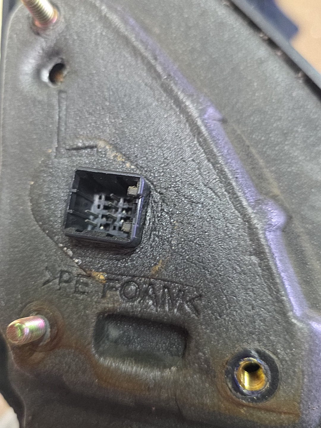 2006 Hyundai Tucson - Left Door Mirror PN: 5 wires