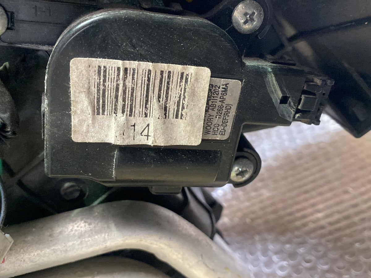 2009 Hyundai i30- Heater Core/Box PN: see photos