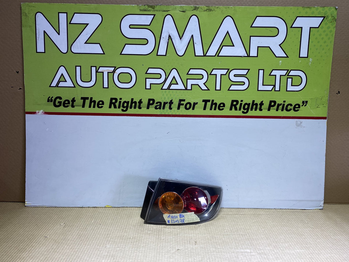 2006 Mazda Axela BK - Right Taillight PN: see photo