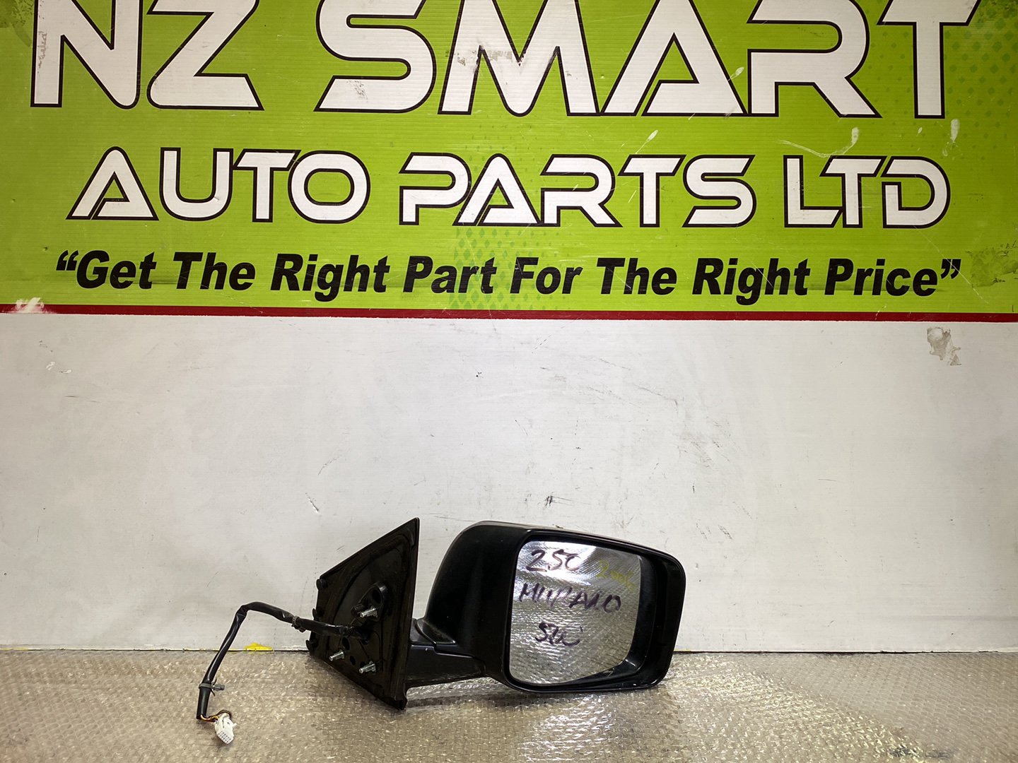 2006 Nissan Murano- Right Door Mirror PN: 7 wires