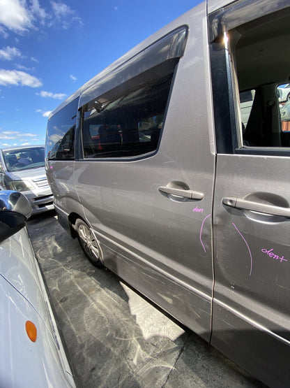 2005 Toyota Alphard ANH10 Dismantling For Parts