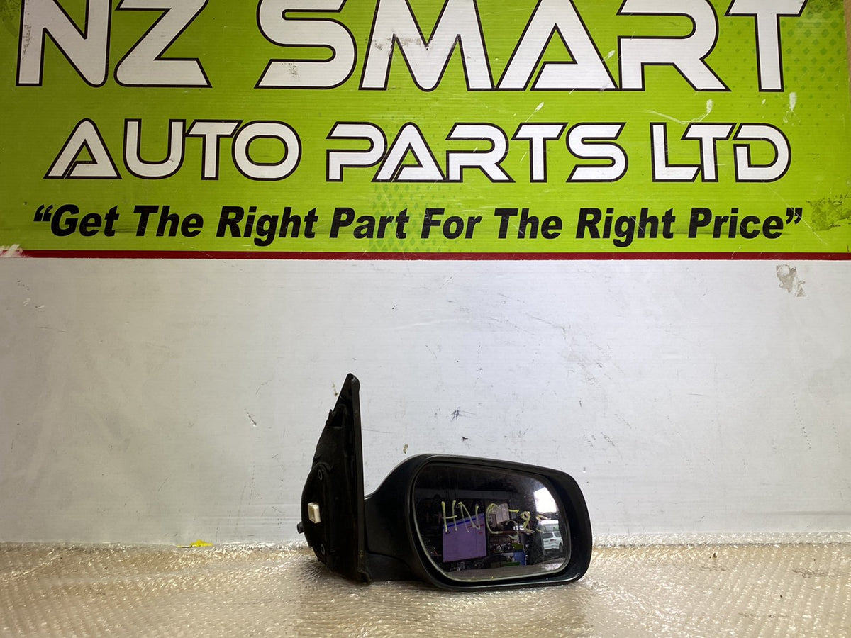 2005 Mazda Demio - Right Door Mirror PN: 5 pins