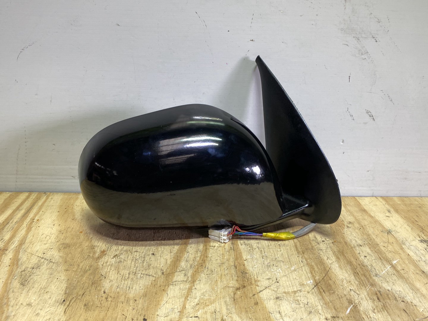 2007 Nissan March - Right Door Mirror PN: 5 wires