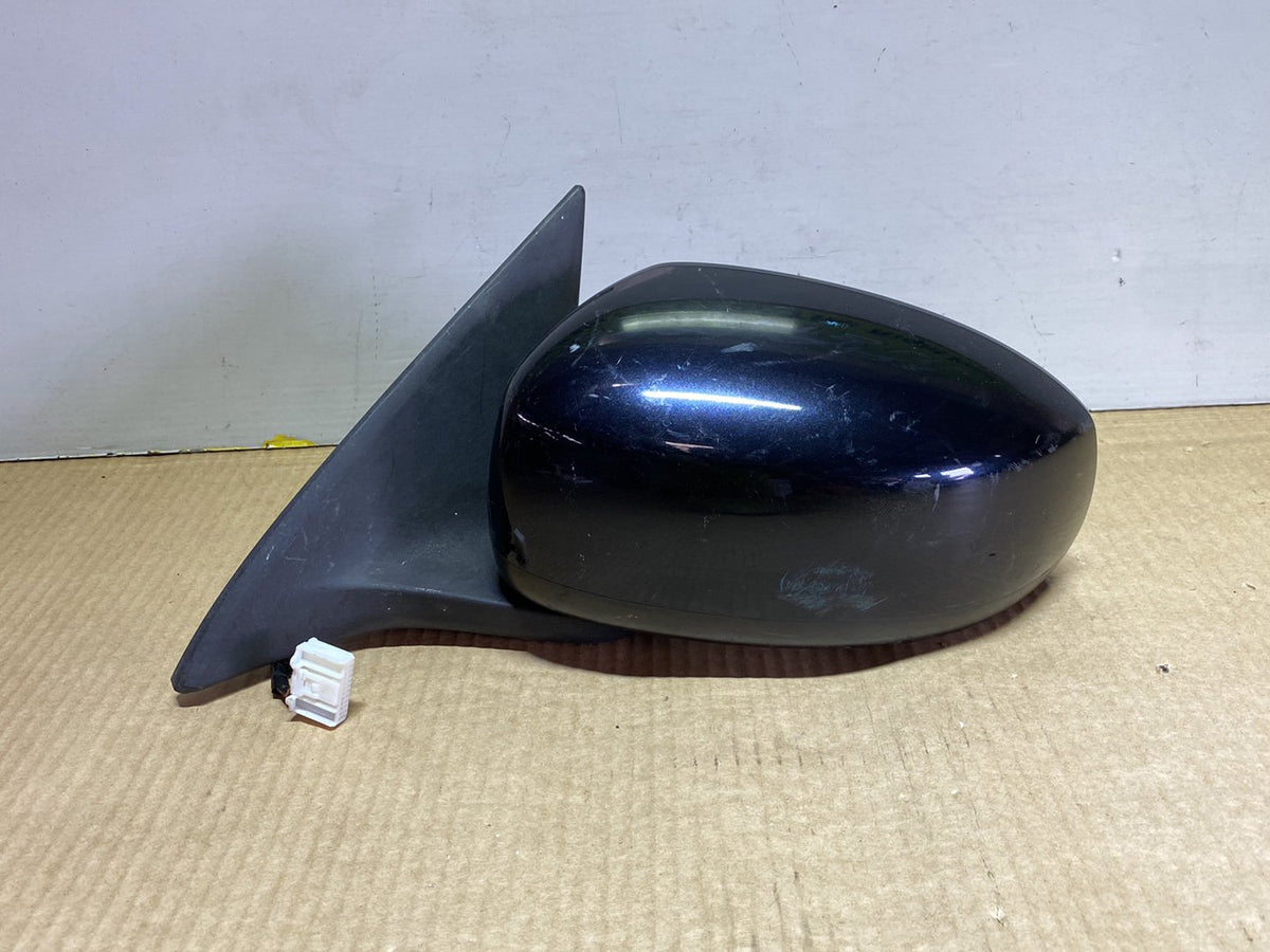 2006 Nissan Bluebird - Left Door Mirror PN: 5 wires
