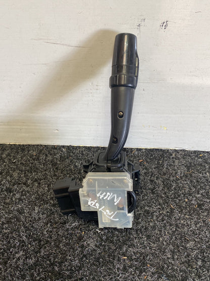 2005 Toyota Wish - Indicator Switch