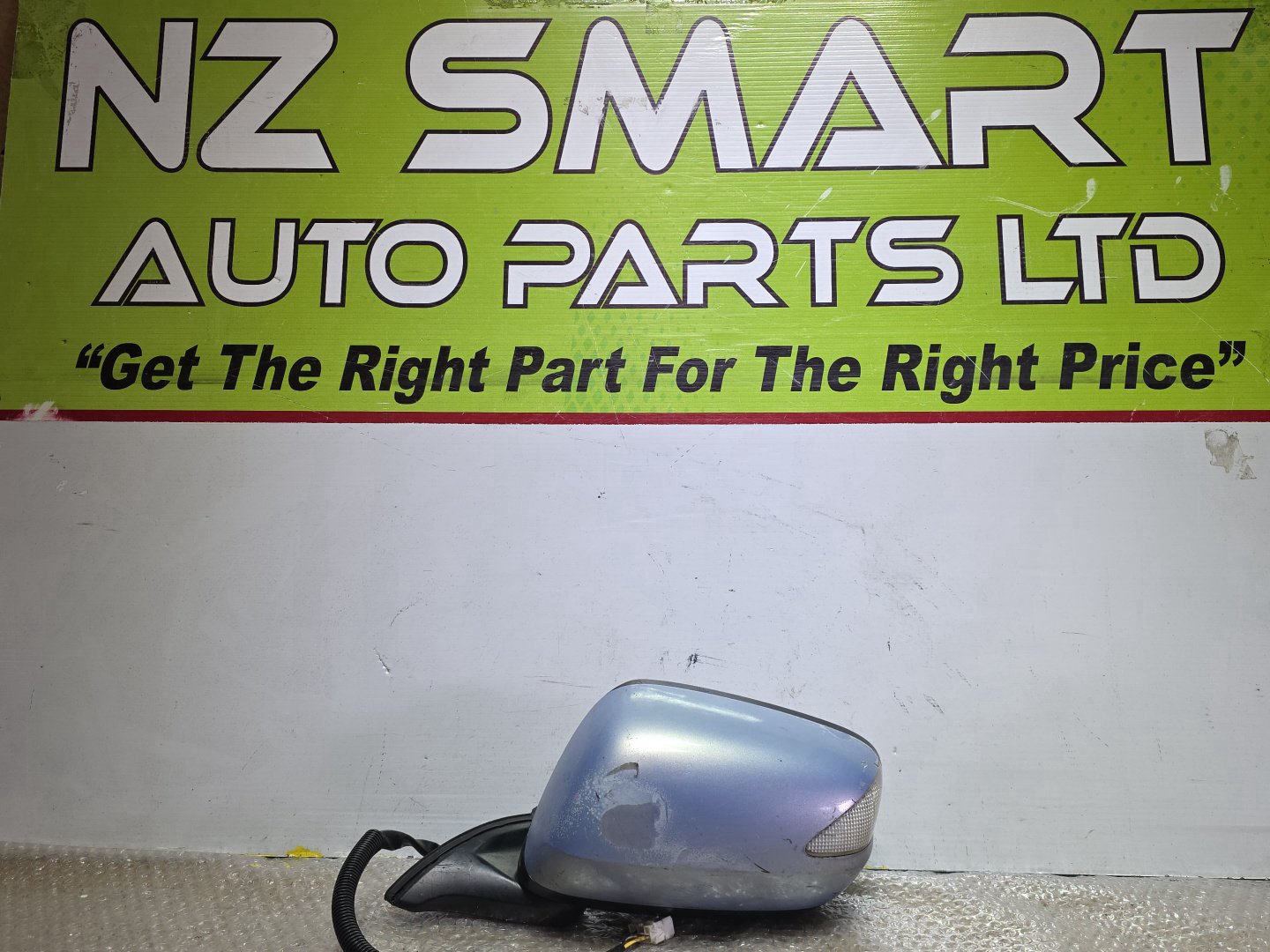 2008 Honda Fit- Left Door Mirror PN: 7 wires