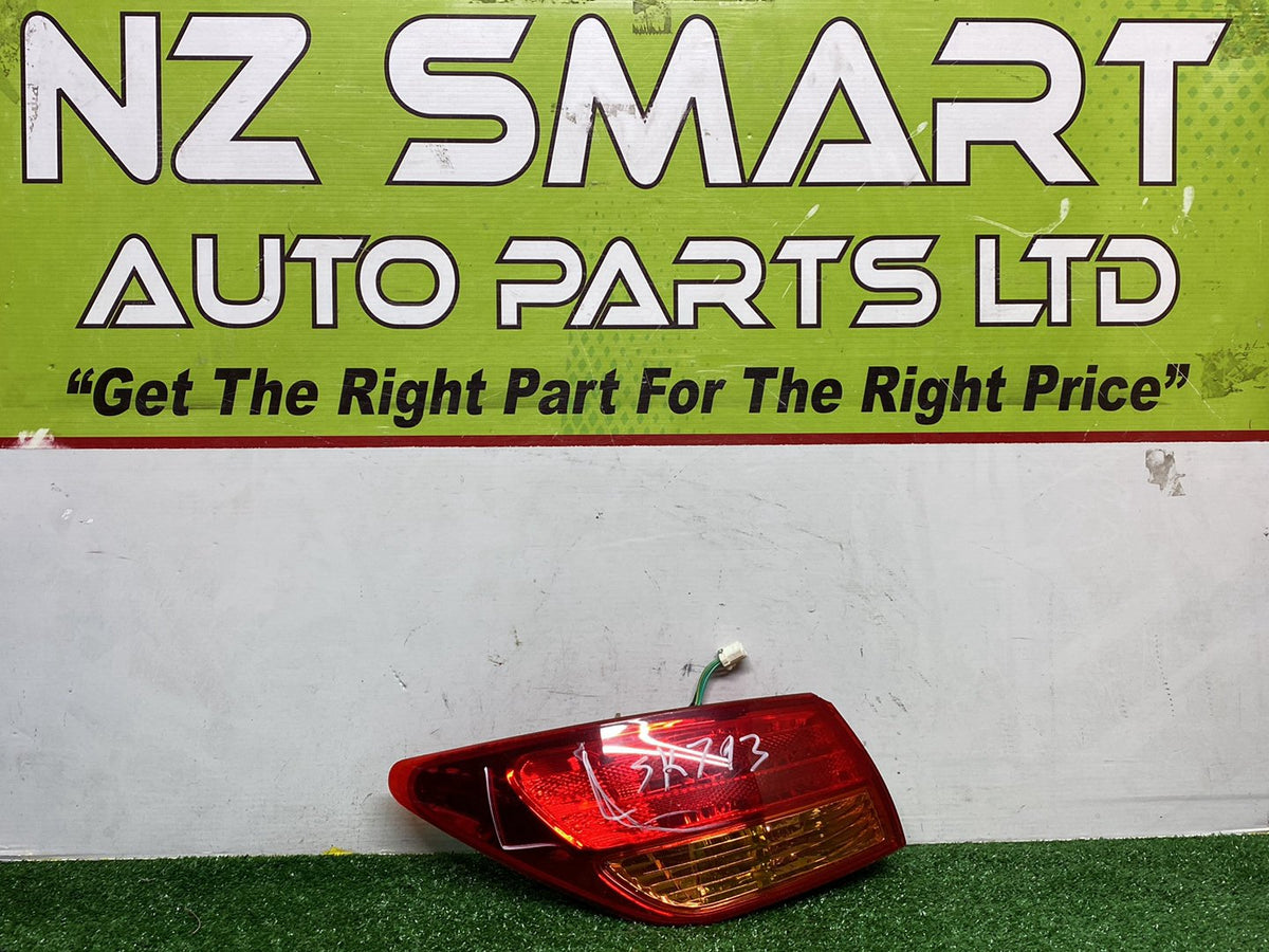 2007 Nissan Bluebird - Left Taillight PN: 220-63823
