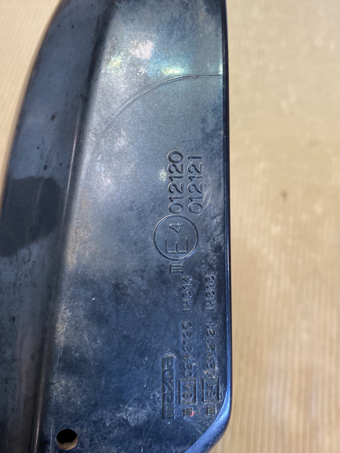 2004 Mazda MPV- Left Door Mirror PN: 4 wires