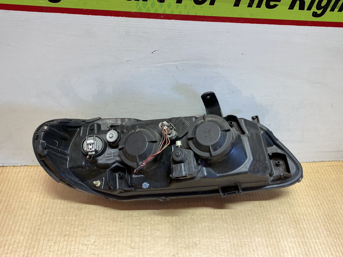 2005 Nissan Pulsar - Left Headlight PN: Koito 100-16390