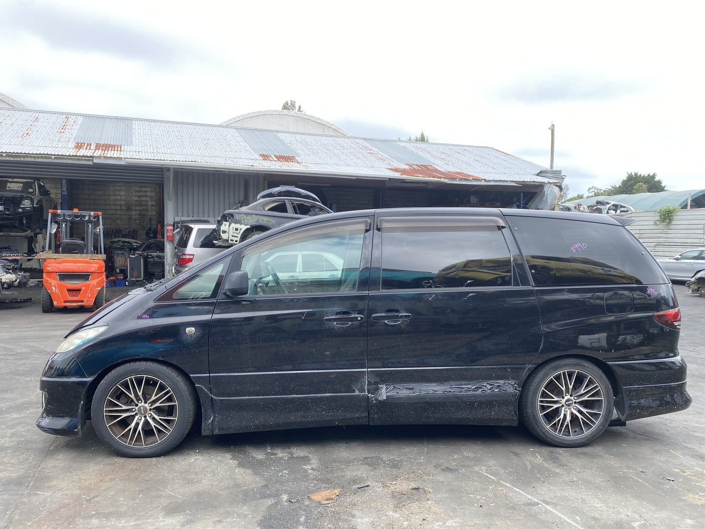 2004 Toyota Estima Aeras ACR30 Dismantling For Parts