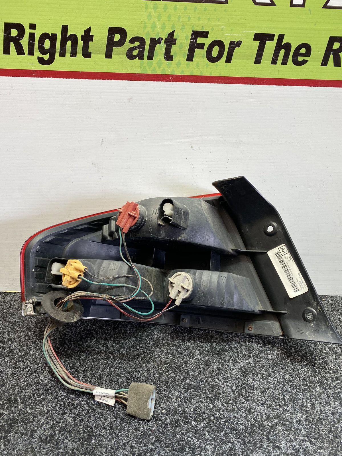 2008 Ford Falcon - Right Taillight PN: 5R2913404AA