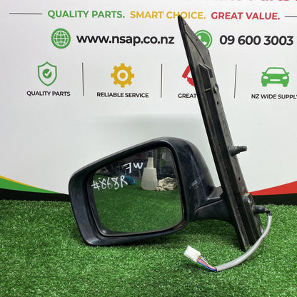 2008 Nissan Serena C25 - Left Door Mirror PN: 7 wires