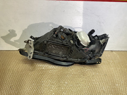 2005 Subaru Legacy - Right Headlight PN: 84001AG701