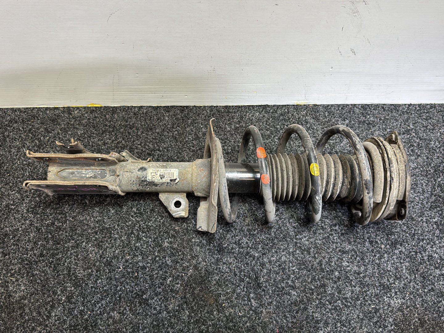 2014 Nissan Serena HFC26- Left Front Shock Absorber