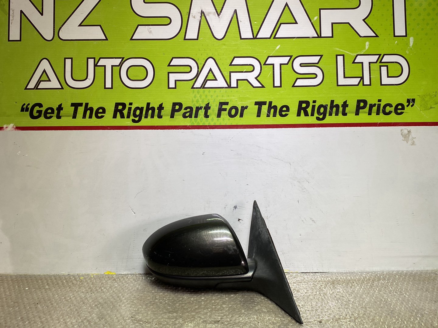 2010 Mazda Axela- Right Door Mirror PN: 3 wires