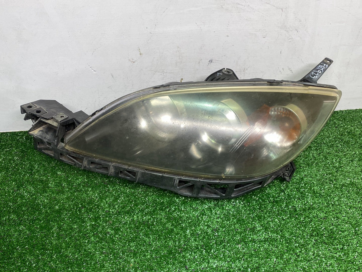 2003 Mazda Axela - Left Headlight Auto Adjust/ Hid Type/ P2952