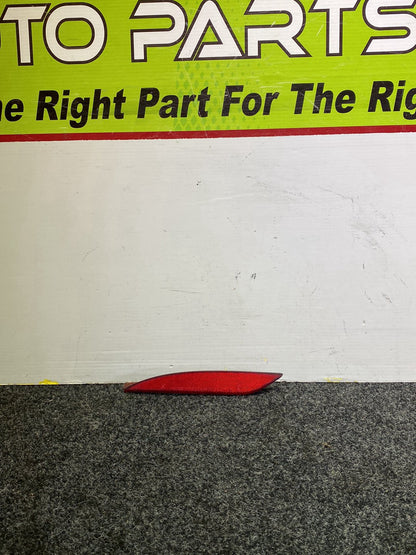 2012 Hyundai i45 - Left Rear Bumper Reflector PN: 92405-3S000