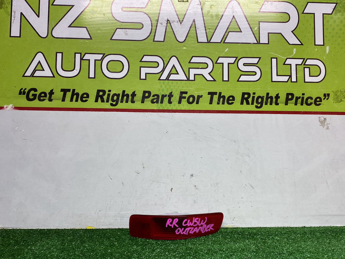 2007 Mitsubishi Outlander - Right Rear Bumper Light PN: See photos
